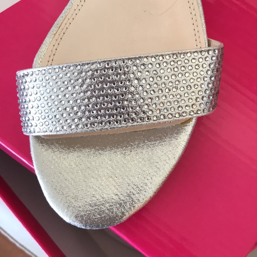 Sandals - Picture 4 of 4